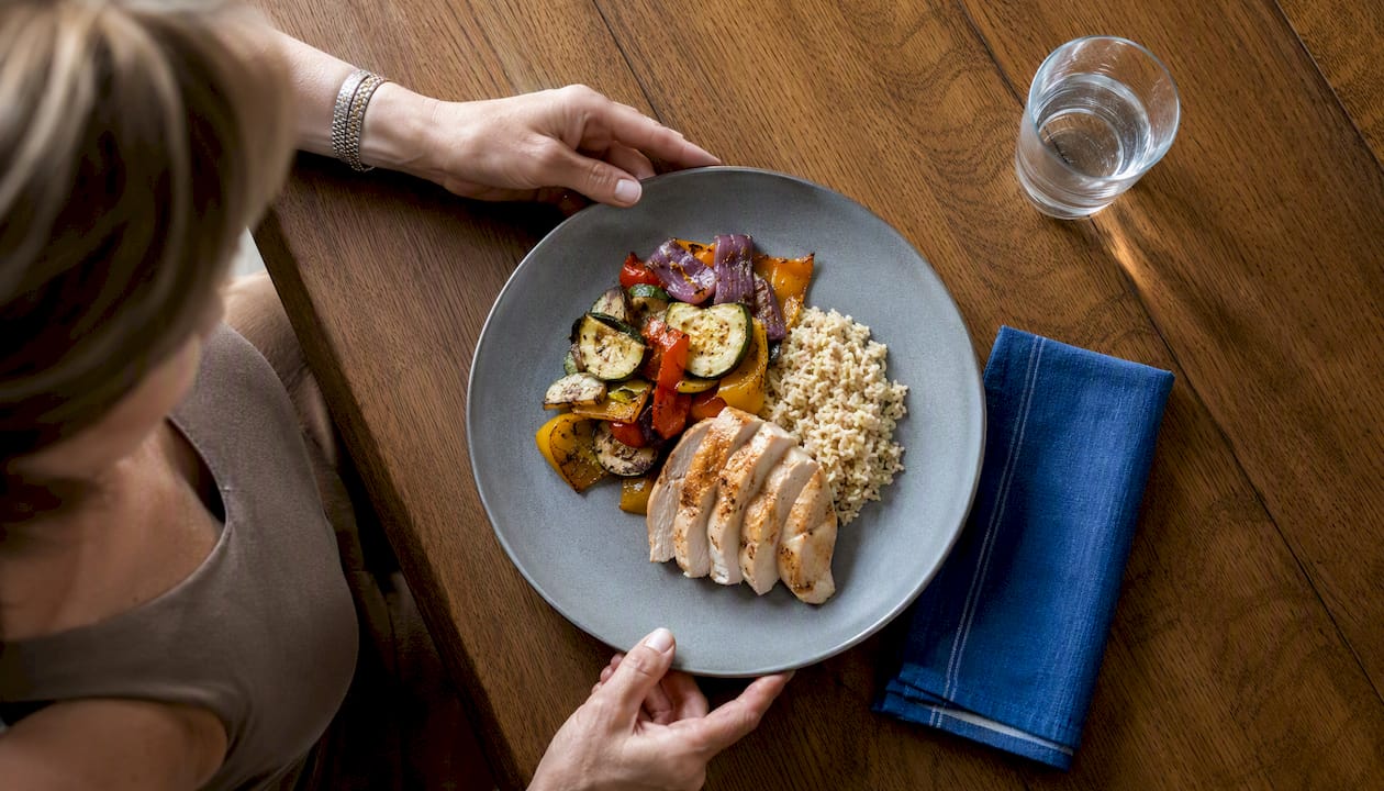 Balanced meal portions for fat loss